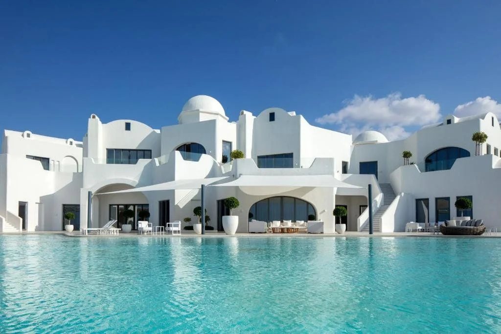 Anantara Santorini Abu Dhabi Retreat - Adults Only