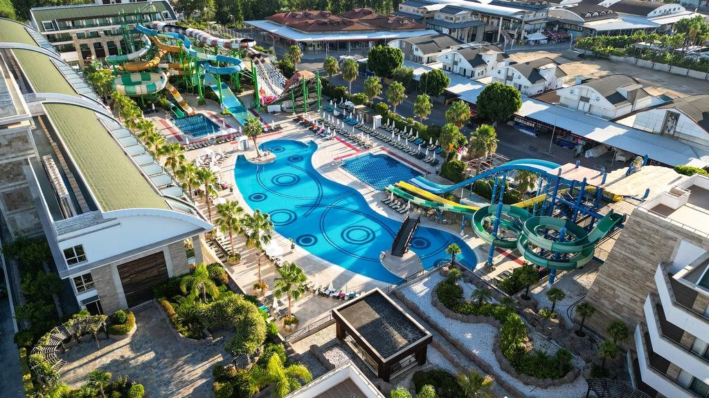 Crystal Waterworld Aqua Collection